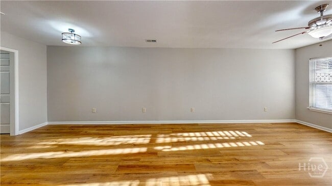 Building Photo - 5018 Winfield Dr