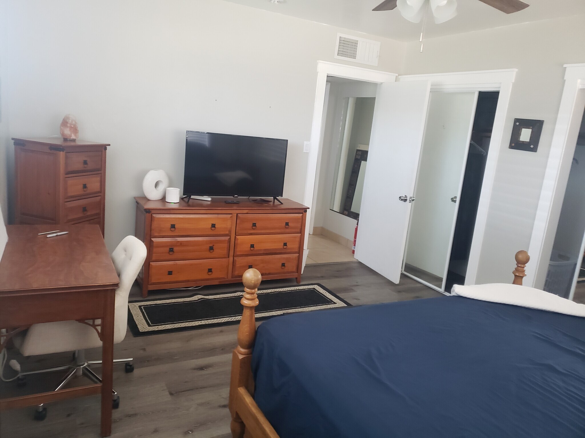 Room 1 - 8237 E Lewis Ave