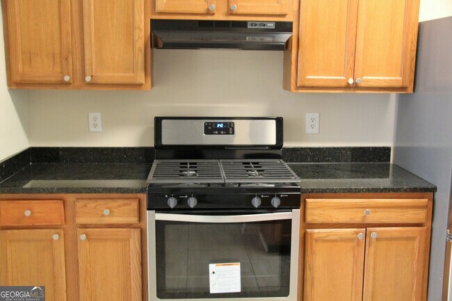 Building Photo - 962 Tree Creek Blvd