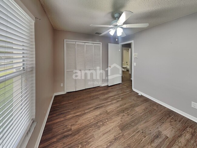 Building Photo - 139 N Cervidae Dr