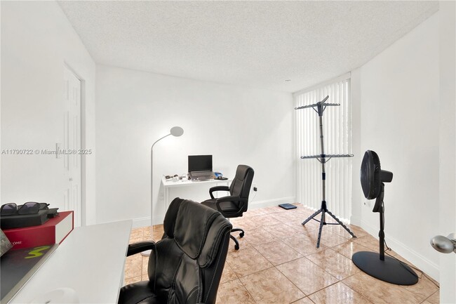 Building Photo - 7125 NW 186th St