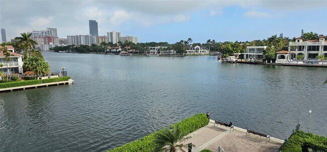 Building Photo - 3802 NE 207th St