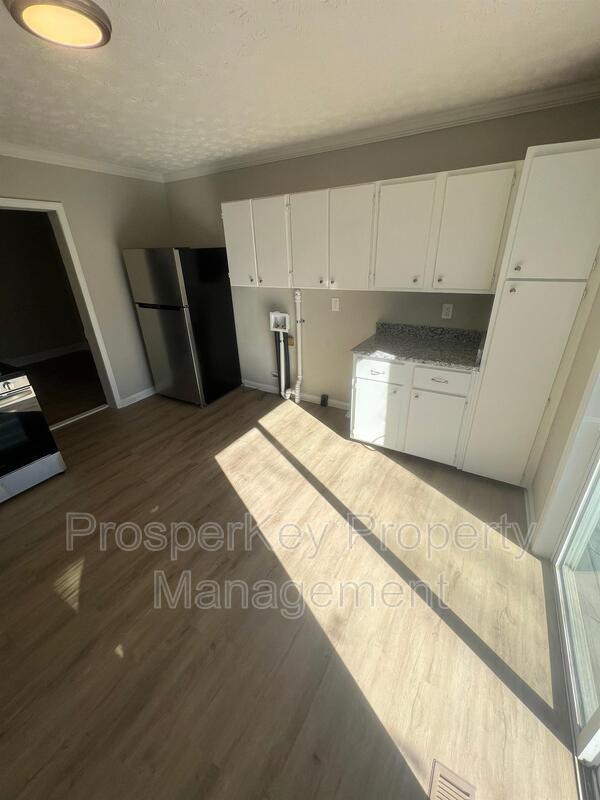 Building Photo - 1019 22nd St