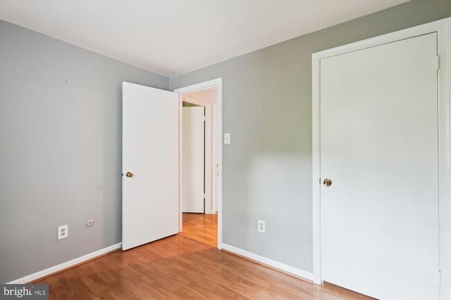 Building Photo - 8230 Goldstream Ct