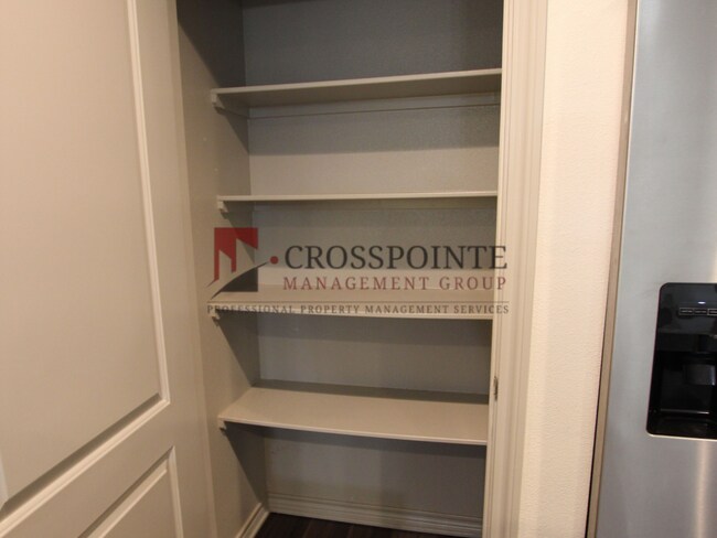 Building Photo - Beautiful 3 Bedroom 2 Bathroom Townhouse in South Tyler! 1/2 OFF FIRST FULL MONTH