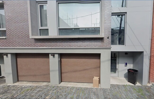 Building Photo - 110 Court St