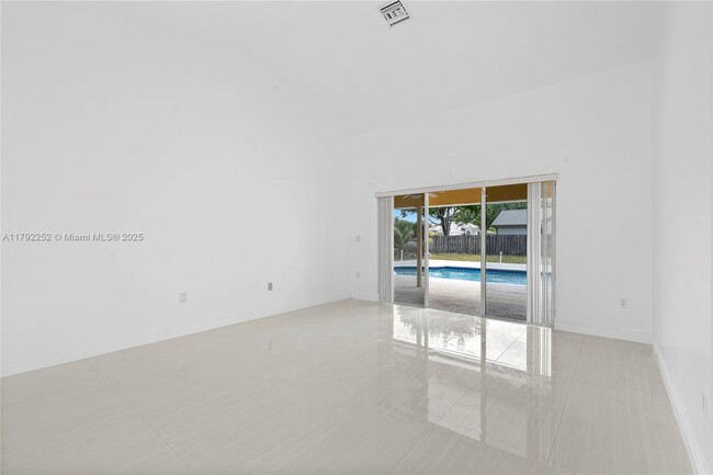 Building Photo - 1400 SW 54th Ave