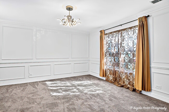 Building Photo - 1161 Hampton Ln