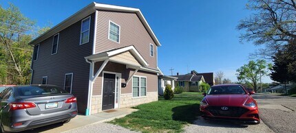 Building Photo - 117 S Clark St