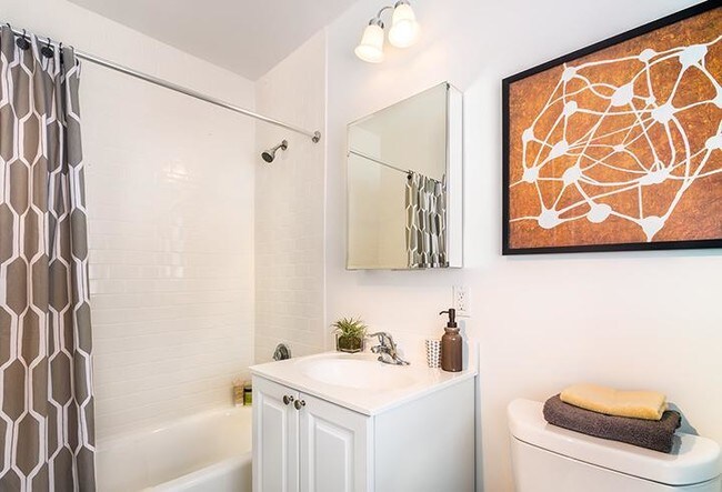 Building Photo - 1 bedroom in Brookline MA 02467