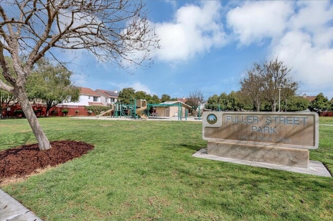 Building Photo - 2295 Lenox Pl