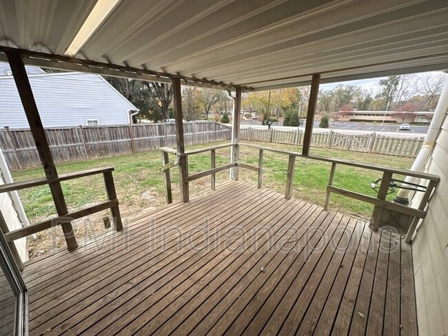 Building Photo - 7056 Caroline Ave