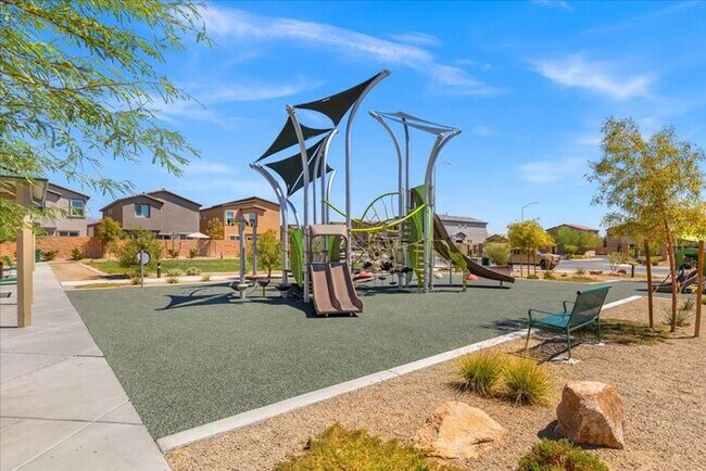 Building Photo - Modern 4-Bedroom Home with Turf Backyard in Gated Community