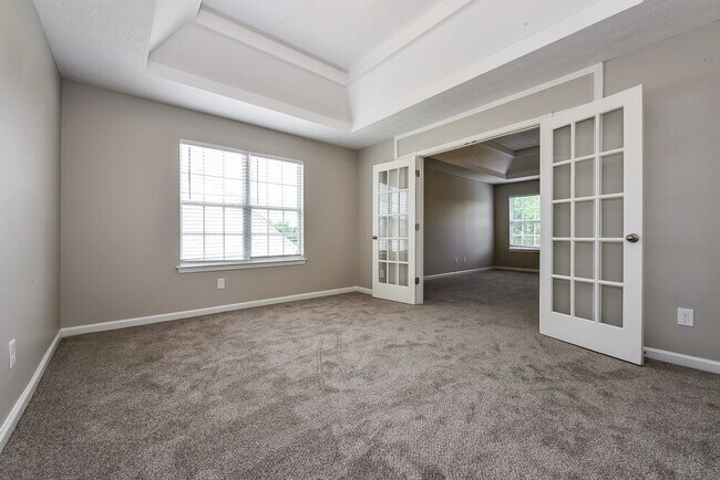 Building Photo - 657 Howell Dr