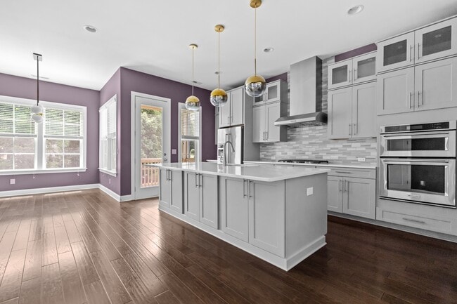 Building Photo - 3102 Rushworth Dr