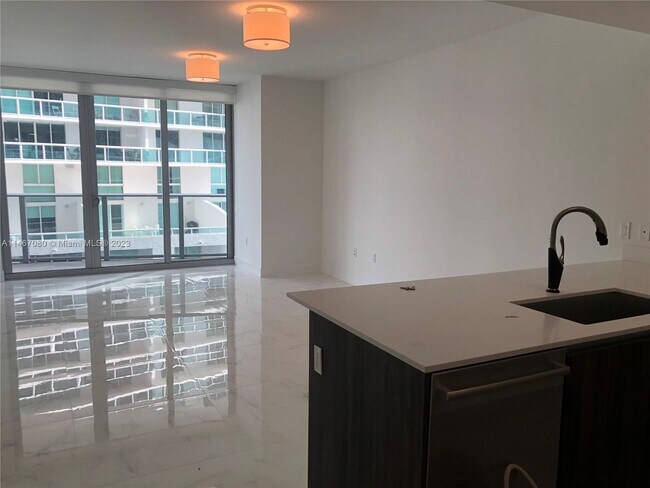 Building Photo - 488 NE 18th St