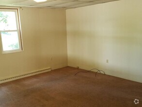 Building Photo - 1 bedroom House