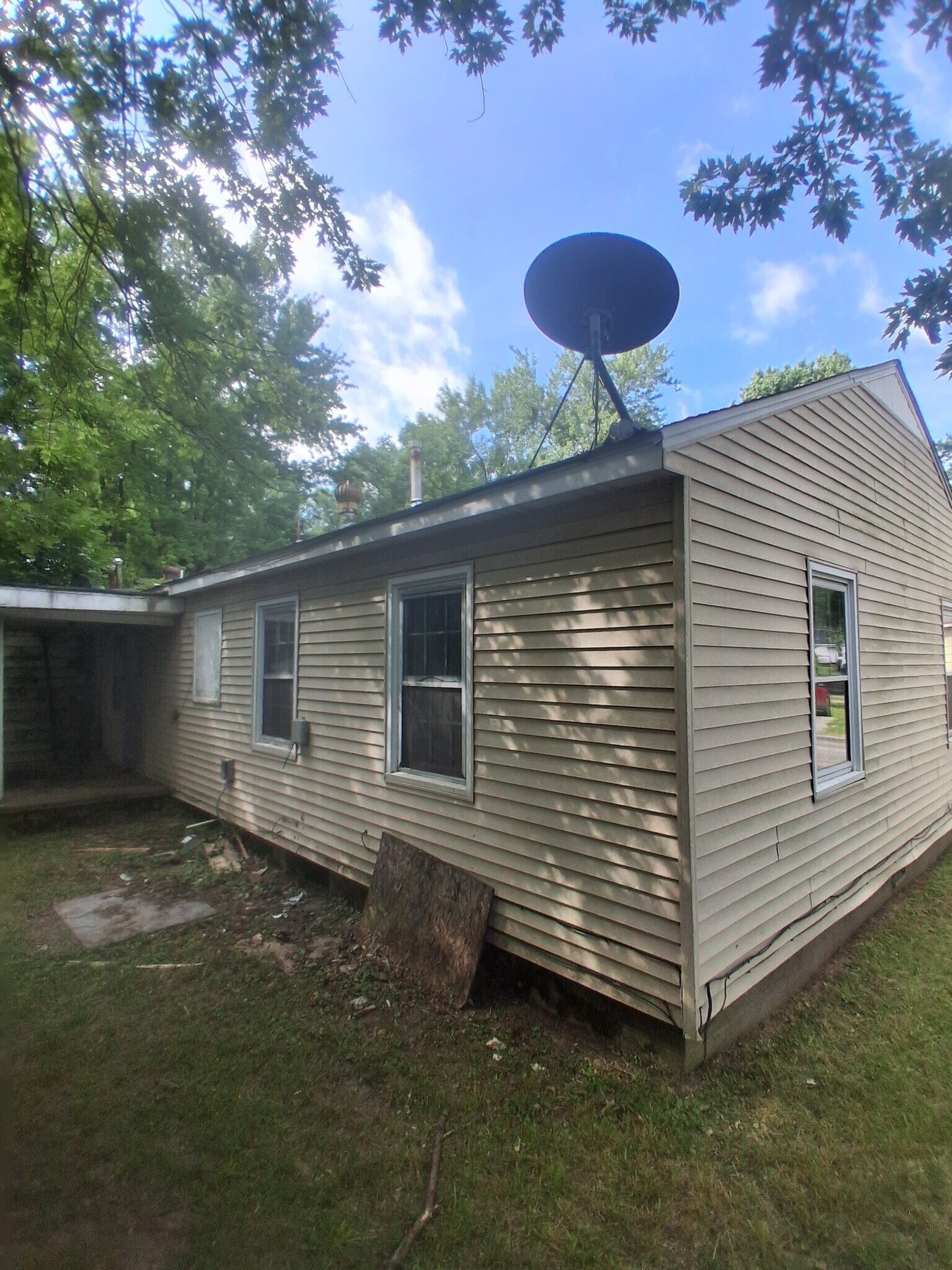 Building Photo - 11 B Ln