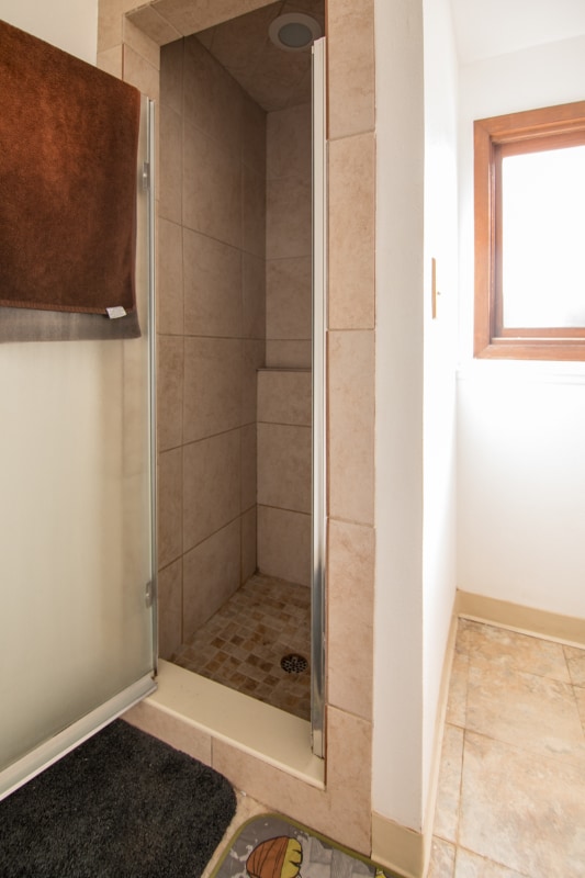 Building Photo - 1717 W Lake St