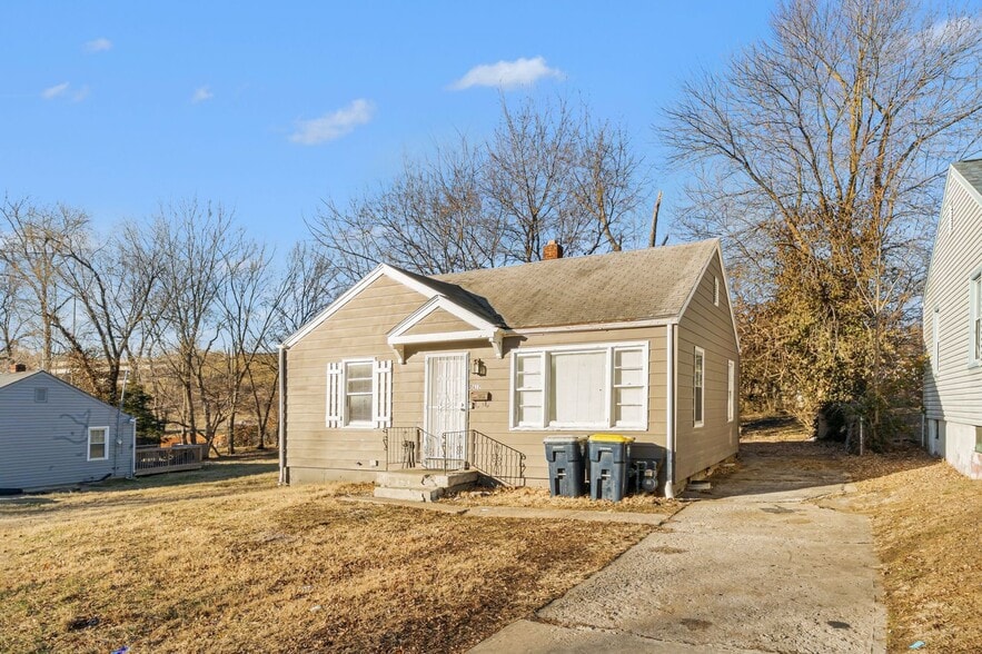 Building Photo - 7412 Bellefontaine Ave