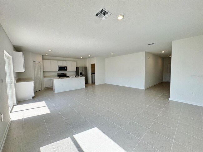 Building Photo - 405 Kayden Cv