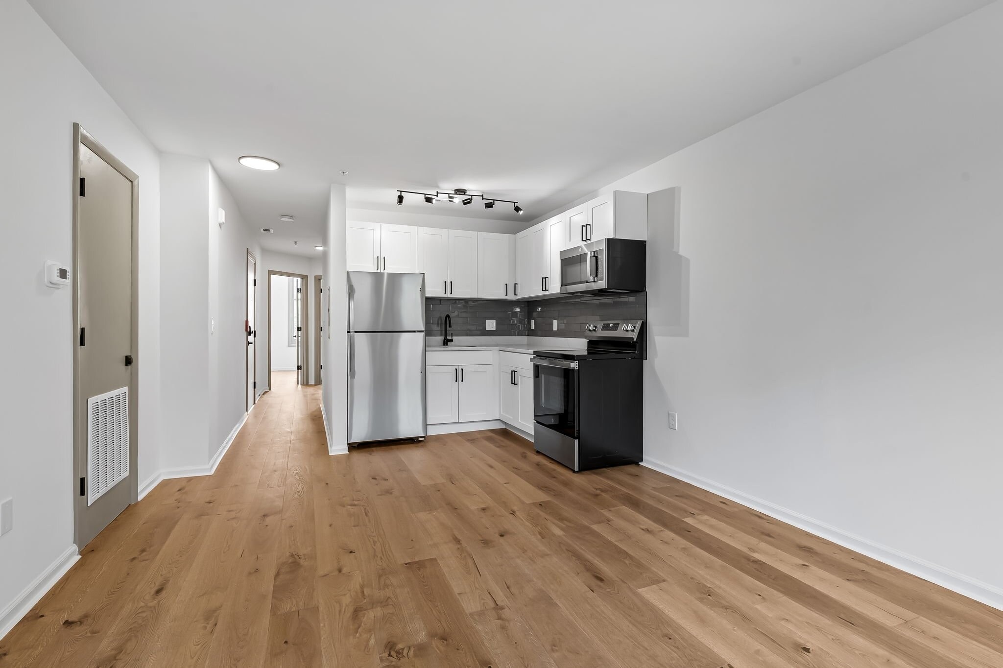 Building Photo - 1741 Park Ave