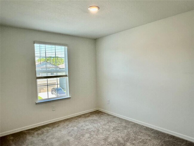 Building Photo - 17761 Pleasantview Blvd