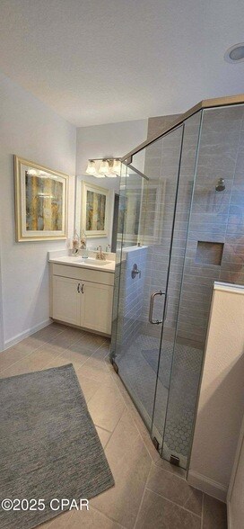 Building Photo - 9235 Paradise Dr