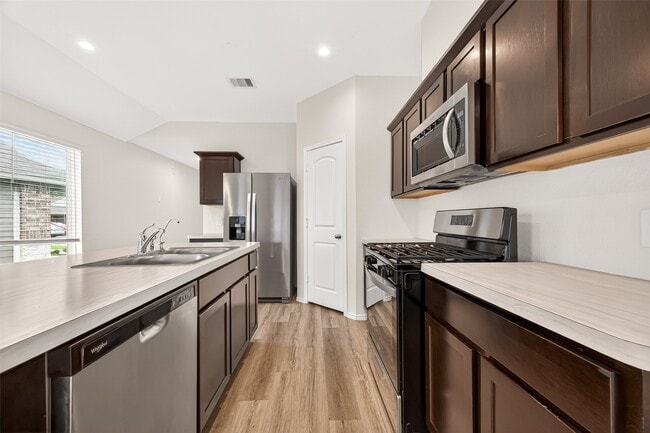 Building Photo - 1710 Legacy Hills Dr