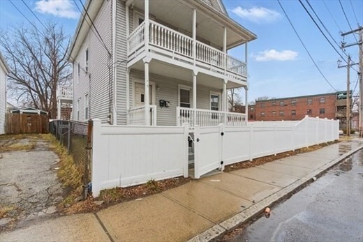 Building Photo - 35 N Summer St