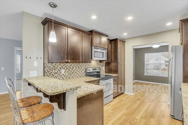 Building Photo - 8 Rivermarsh Ct