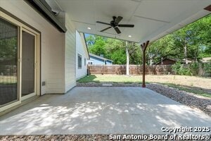 Building Photo - 9717 Anderson Village Dr