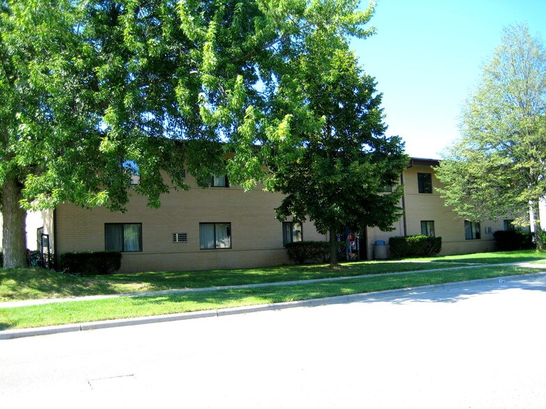 Parker Place Apartments 1007 W Starin Rd Whitewater WI 53190