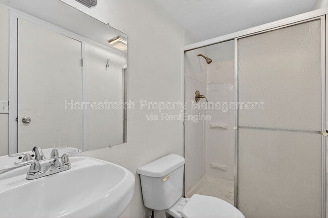 Building Photo - 2515 Valley Brook Dr