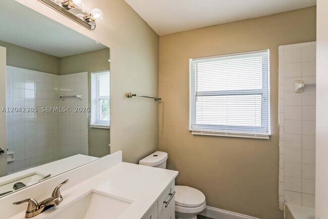 Building Photo - 1365 SW 106th Ave