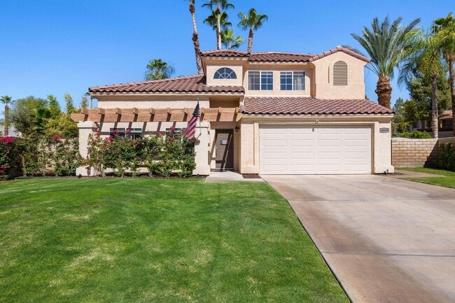 Primary Photo - Pool Home in Palm Desert