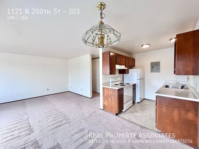 Building Photo - 1121 N 200th St