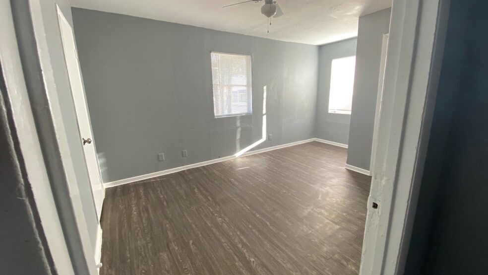 Building Photo - 3113 Teak Ave