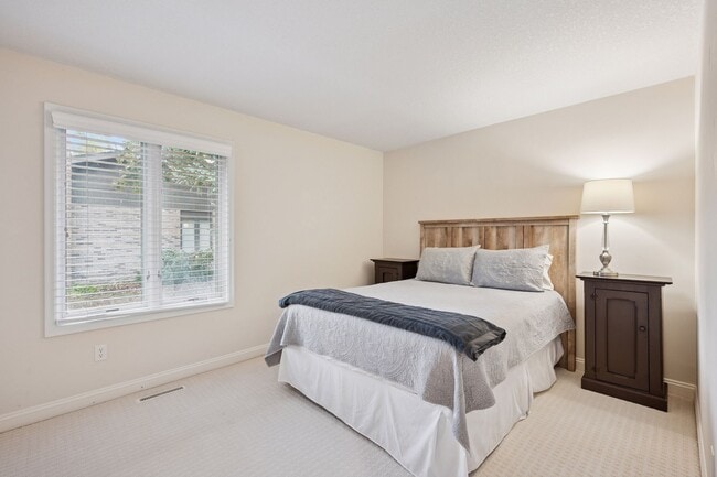 Third bedroom - 145 Holly Ln N