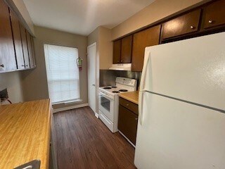 Building Photo - 44051 Stein RoadApt 1