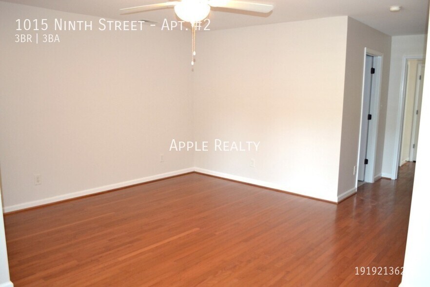 Building Photo - 1015 Ninth Street-Apt. #2