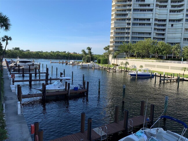 Building Photo - 4101 N Ocean Blvd