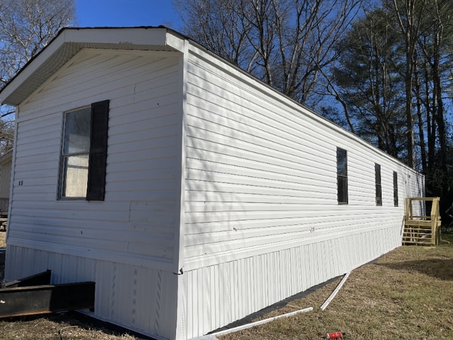 Building Photo - 2015 Williamsport Pike