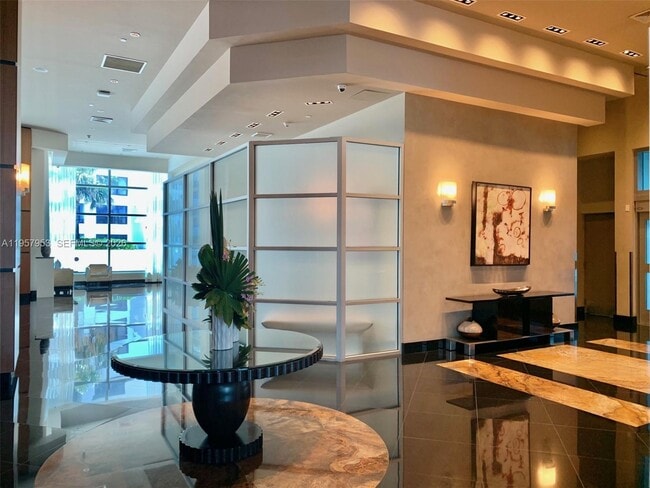 Building Photo - 3101 S Ocean Dr