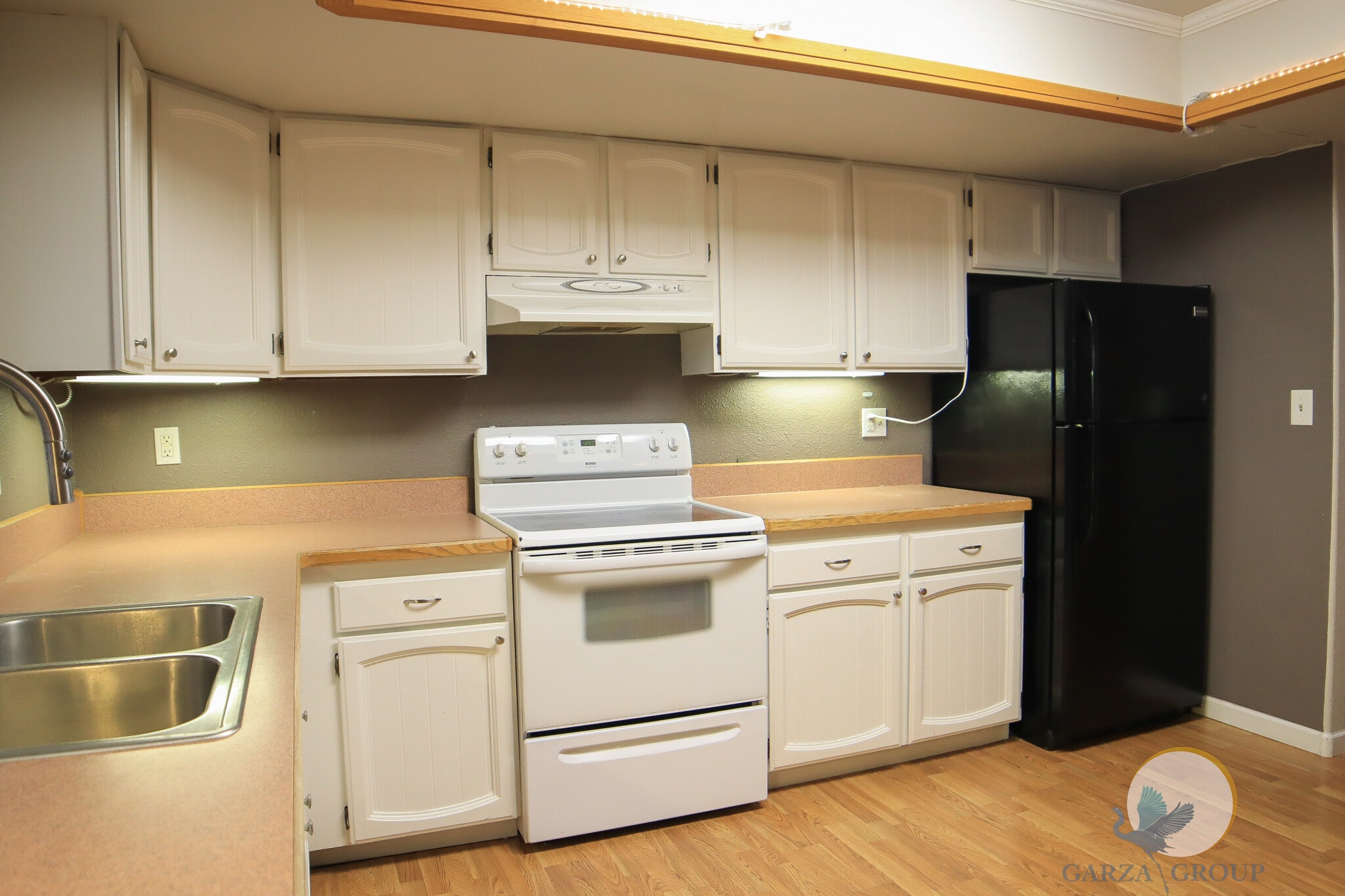 Building Photo - 16 Glacier Ave