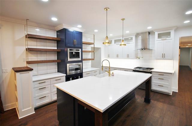 Building Photo - 806 Bryson St