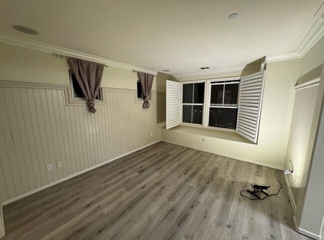 Building Photo - 1106 Calabria St