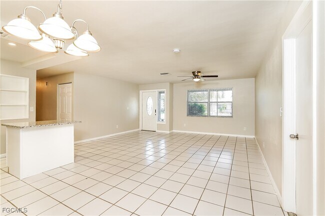 Building Photo - 330 SE 46th Ln