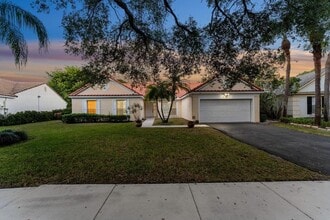 Building Photo - 3855 Sabal Lakes Rd