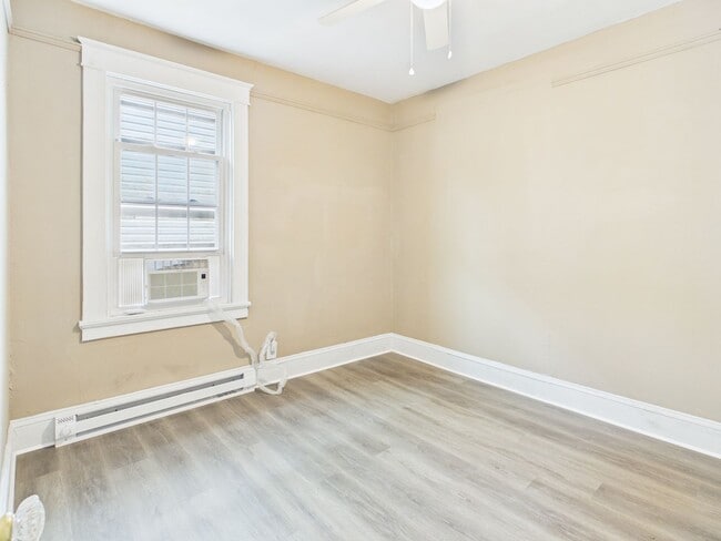 Building Photo - 2412 Concord Ave